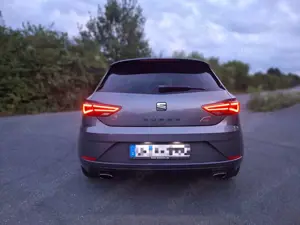 SEAT Leon 2.0 TSI StartStop Cupra 300 Bild 3