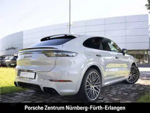 Porsche Cayenne GTS Coupe Luftfeder AHK Standheizung HeadUp Bild 5