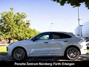 Porsche Cayenne GTS Coupe Luftfeder AHK Standheizung HeadUp Bild 2