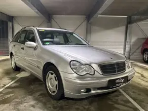 Mercedes-Benz C 180 AUT PANO ACC TEMP SH HU09/27