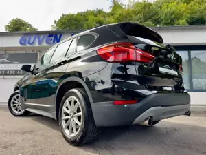 BMW X1 xDrive 20d Aut Advantage AHK PDC STZHZG LEDER Bild 5