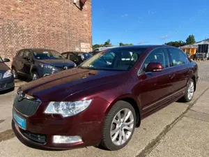 Skoda Superb "Elegance" Glasdach+Leder+PDC+Allwetter
