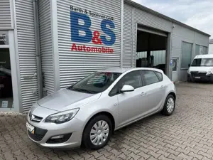 Opel Astra J Lim. 5-trg. Selection