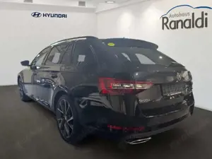 Skoda Superb Combi SportLine 4x4 2.0 TSI++Scheckheft!++1. Hand! Bild 4