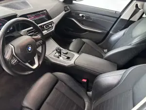 BMW 318 d Advantage 1.Hd./LED/Automatik/Teilleder Bild 5