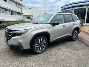 Subaru Forester 2.0 Platinum MJ 25
