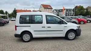 Volkswagen Caddy Kombi EcoProfi BMT Klima Sound FH Bild 5