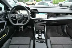 Audi A3 Sportback S line 35 TFSI S tronic Bild 2