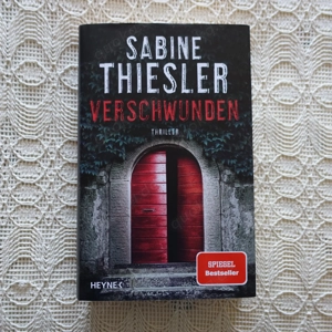 Buch - Thriller - Verschwunden, Spiegel-Bestseller
