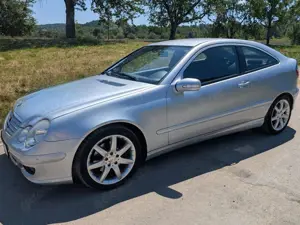 Mercedes-Benz C 230 C-Klasse Sportcoupe Sportcoupe 7-G-TRONIC Sport Ed