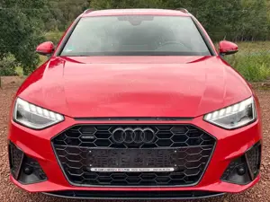 Audi A4 Avant 40 TFSI quattro*S line*AHK*19 Zoll*WG27 Bild 3