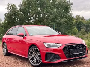 Audi A4 Avant 40 TFSI quattro*S line*AHK*19 Zoll*WG27 Bild 1