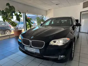 BMW 528 i Touring**Xenon-Licht + Klimaautomatik**