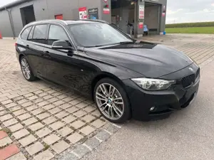 BMW 330 d xDrive M Sport  NAVI LED HUD PANO AHK DAB