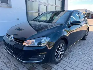 Volkswagen Golf VII Lim. Allstar 1,2 /AHK/SHZ/NAVI/GARANTIE Bild 1