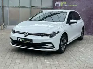 Volkswagen Golf VIII 1.5 TSI Move LED Assist DAB Virtual SH