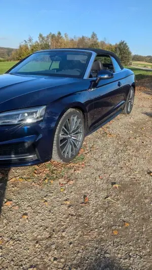 Audi A5 Cabrio 40 TFSI sport Bild 3