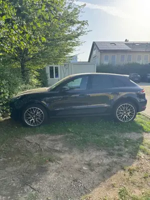 Porsche Macan S
