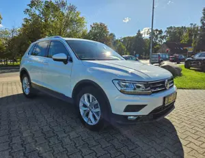 Volkswagen Tiguan Comfortline 4Motion Standhzg. Allwetter LED e.Heck Bild 3