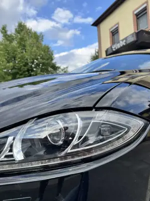 Jaguar XF 3.0 V6 Kompressor AWD Bild 5