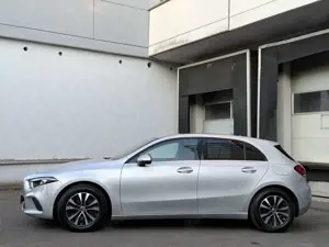 Mercedes-Benz A 200 LED Navi MBUX Rü-Kamera Sitzheizung AHK Bild 3