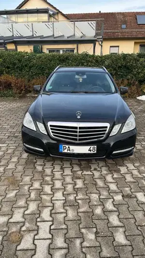 Mercedes-Benz E 220 T CDI DPF BlueEFFICIENCY Avantgarde