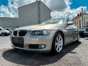 BMW 330 d COUPE AUT + LEDER + SHZ + TEMP + PDC