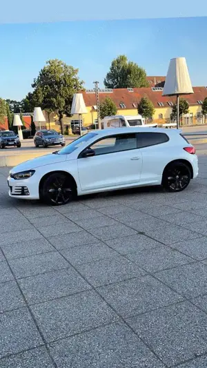 Volkswagen Scirocco 2.0 GTS (BlueMotion Technology) DSG