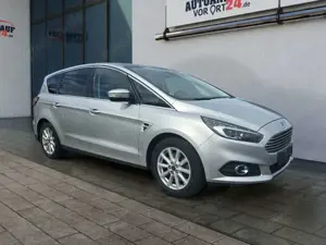 Ford S-Max 2.0 TDCI Titanium AWD*Pano*AHK* Klima Navi