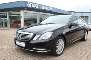 Mercedes-Benz E 300 de Hybrid Lim. BlueTec Xenon/Standheizung