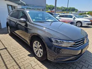 Volkswagen Passat Variant 2.0 TDI DSG Navi LED Kamera ACC Sitzheizung ALU Bild 3