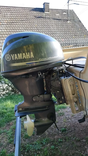 Verkaufe Kurzschaft Yamaha F40 FEHD, BJ 2013, fast wie neu, kaum gelaufen! Ca. 45 Betriebsstunden.