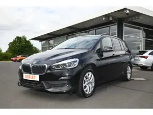BMW 220 Bild 1
