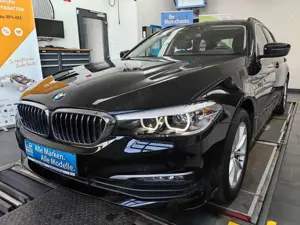 BMW 530 i Touring*HUD*LED*8fach*Shzg vo+hi*Leder*Navi*