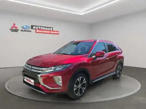 Mitsubishi Eclipse Cross Active+ 4WD CVT LED RFK ACC