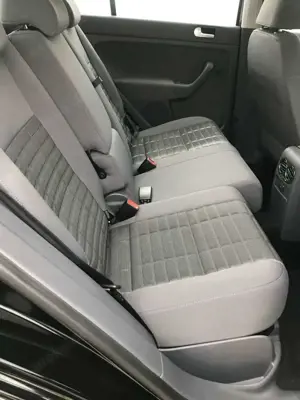 Volkswagen Golf Plus 1.9 TDI DPF Tour Bild 3