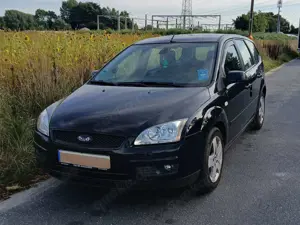 Ford Focus Focus Turnier 1.6 16V Ghia