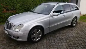 Mercedes-Benz E 200 T Kompressor Automatik Elegance Bild 1