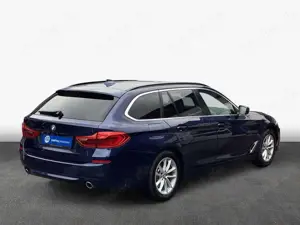 BMW 520 d xDrive Touring Aut.Standheizung Rückfahrcam Bild 2
