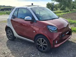 smart forTwo smart fortwo cabrio EQ passion Bild 4