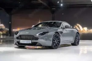 Aston Martin Vantage S V12*CARBON*SPORTSITZE*KERAMIK*1.HAND*
