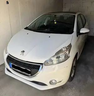 Peugeot 208 Active