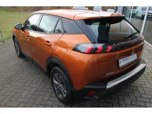 Peugeot 2008 (e-) Active Pack 136 OBD EPH Carplay Bild 5