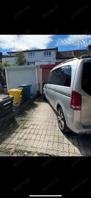 Mercedes-Benz 220 Bild 2