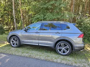 Volkswagen Tiguan Allspace Tiguan Allspace 2.0 TDI SCR 4Motion R line Bild 4