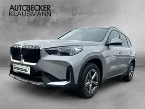 BMW X1 sDRIVE 18i AUTOMATIK NAVI AHK KAMERA SPORTSITZE PD