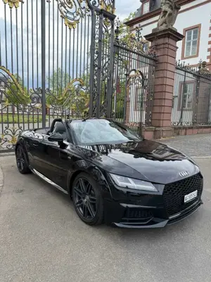 Audi TT Roadster 2.0 TFSI quattro