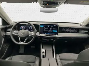 Volkswagen Passat Variant 2.0 TDI DSG ELEGANCE*IQ.LIGHT*AHK Bild 5