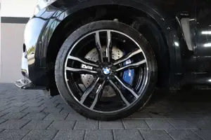 BMW X6 M /M/360*/HUD/BO/APPLE/4xSHZ/SBD/SBL/TOTW/R21 Bild 4