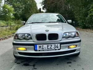 BMW 320 320d Bild 3
